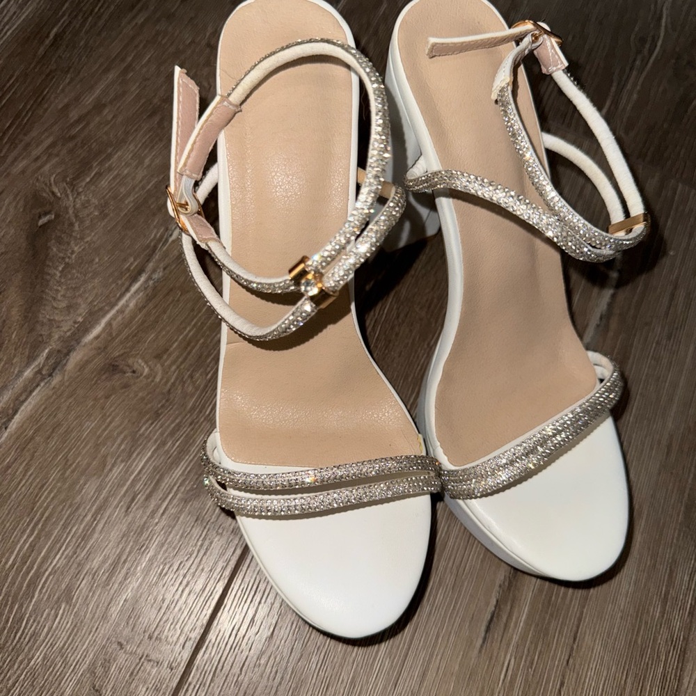 Women's White Rhinestone Strap Block Heel Sandals